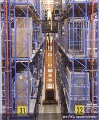 Korytarz roboczy reach truck